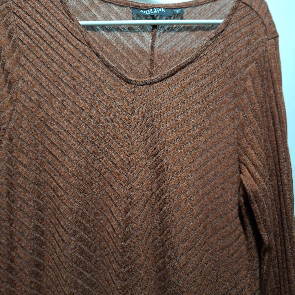 Karen Scott Textured Brown V-Neck Top